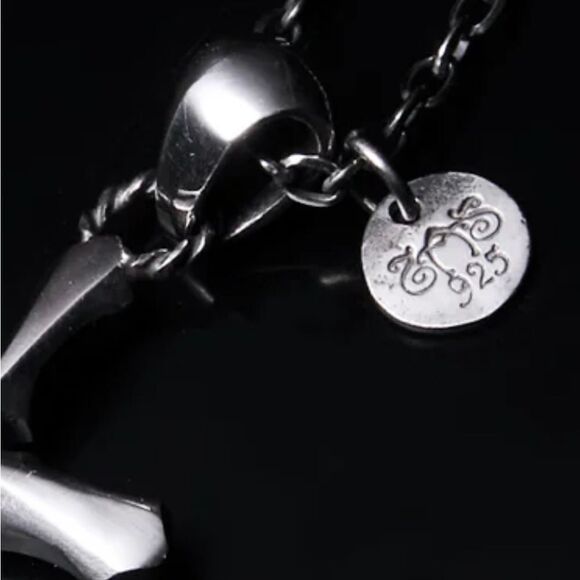 2 Abnormal Sides Reversible Cross Necklace - Picture 3 of 4
